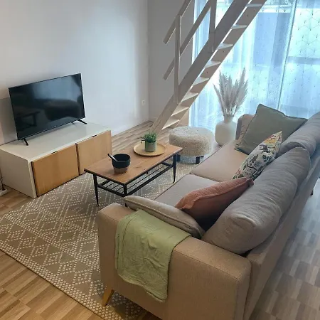 شقة Maison-studio Avec Mezzanine Au Calme, Bien Situee *