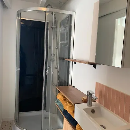 شقة Maison-studio Avec Mezzanine Au Calme, Bien Situee