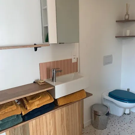 شقة Maison-studio Avec Mezzanine Au Calme, Bien Situee